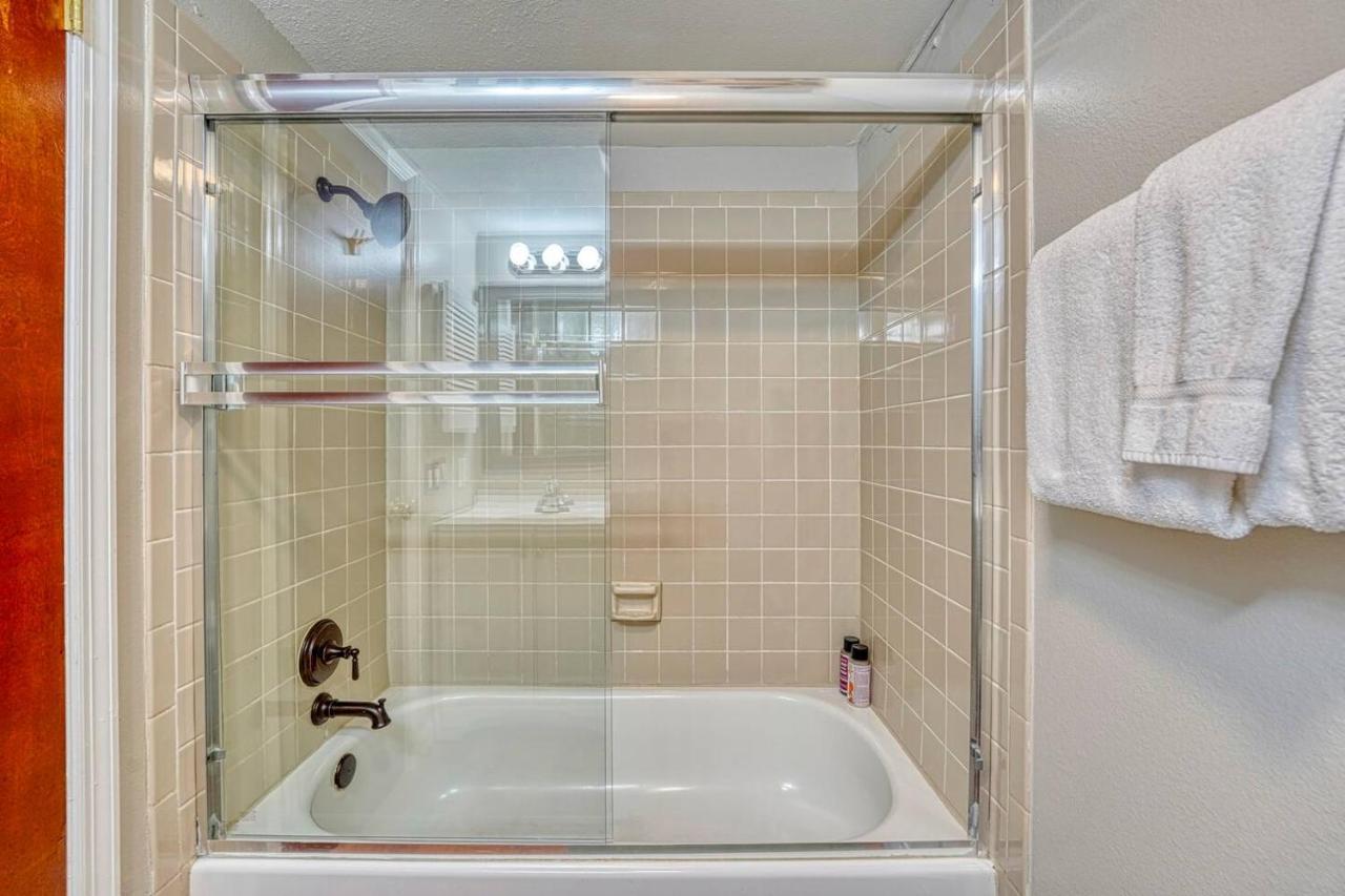 Riverfront Family-Friendly Condo Avon Zewnętrze zdjęcie